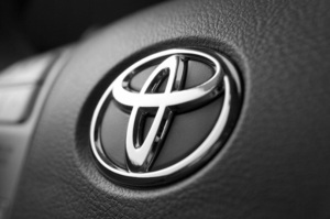 Toyota призупинила роботу своїх заводів у Японії через нестачу компонентів