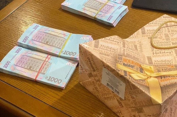 Правоохоронці викрили народного депутата на отриманні хабаря у 558 000 грн – НАБУ Правоохоронці викрили народного депутата на отриманні хабаря у 558 000 грн – НАБУ
