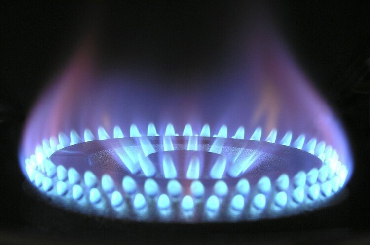 Ціни на газ в Європі впали нижче $900 за тисячу кубометрів