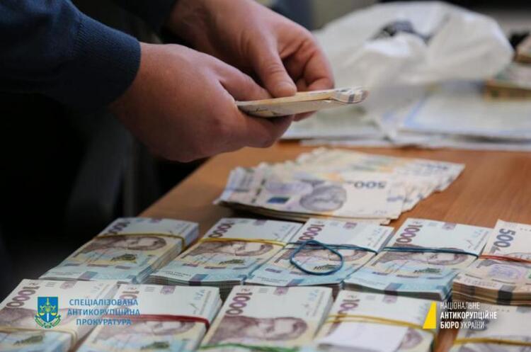 НАБУ викрило на хабарі у 1,2 млн грн депутата Київради НАБУ викрило на хабарі у 1,2 млн грн депутата Київради