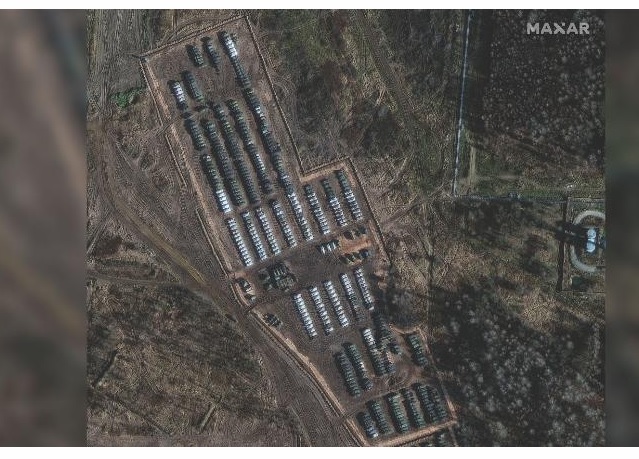фото Maxar Technologies/Handout via REUTERS В Міноборони РФ заявляють, що відводять війська з місць проведення навчань