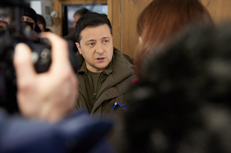 Президент Володимир Зеленський Україна готова до будь-якого формату перемовин із Росією задля встановлення миру – Зеленський