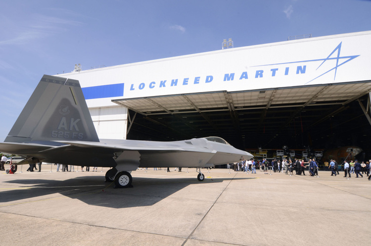 Влада США не дозволила Lockheed Martin стати монополістом на ринку двигунів для ракет