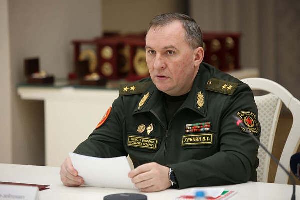 Міністр оборони Республіки Білорусь Віктор Хренін Білорусь і Росія продовжать спільні навчання сил реагування через загострення ситуації на Донбасі
