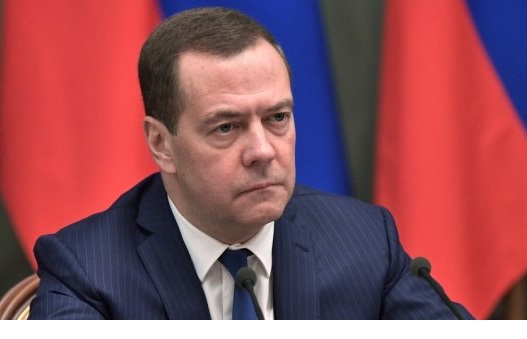 фото DR Медведєв погрожує європейцям ціною на газ 2000 євро за тисячу кубів