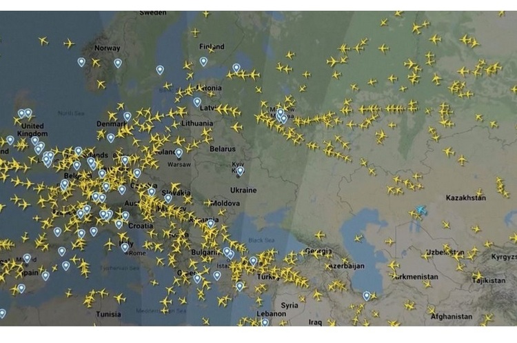 фото FlightRadar24 Після закриття повітряного простору України авіакомпанії не хочуть літати і через Росію