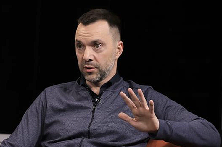 Бадник глави Офісу президента Олексій Арестович. Вимоги України: припинення вогню та виведення всіх російських військ
