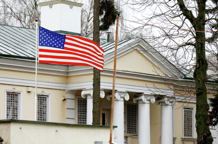 Посольство США в Мінську. Держдеп США оголосив про зупинення роботи посольства в Мінську