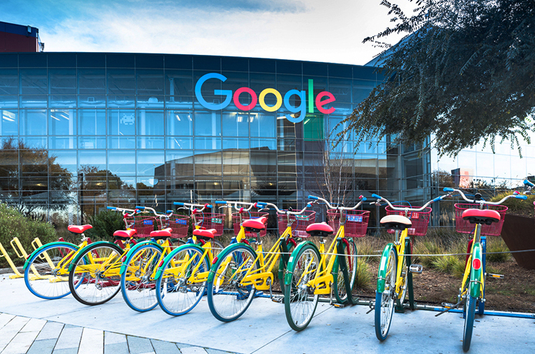 Google підтримав Україну: спрощений доступ для переселенців, відключені функції Google Maps Google підтримав Україну: спрощений доступ для переселенців, відключені функції Google Maps