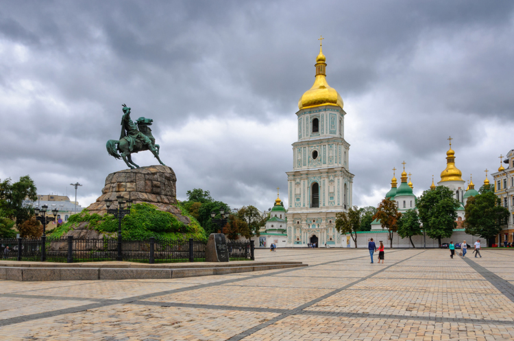 Війна. Як живуть та народжуються кияни Війна. Як живуть та народжуються кияни