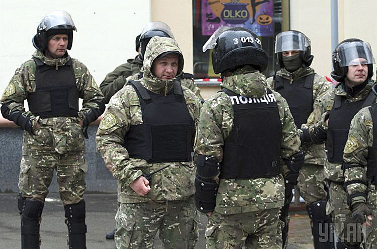 Столичні правоохоронці за добу виявили 24 особи, які можуть бути причетні до діяльності ДРГ Столичні правоохоронці за добу виявили 24 особи, які можуть бути причетні до діяльності ДРГ