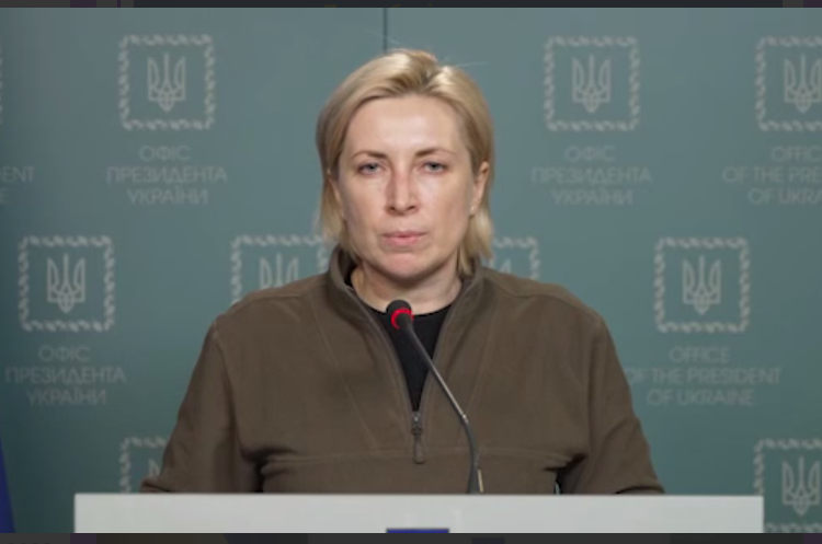 Окупанти знову зірвали відкриття гуманітарного коридору в Маріуполі Окупанти знову зірвали відкриття гуманітарного коридору в Маріуполі