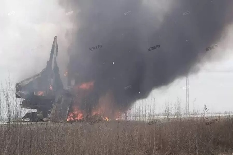Миколаївщина: російські окупанти розстріляли мікроавтобус із позначками червоного хреста