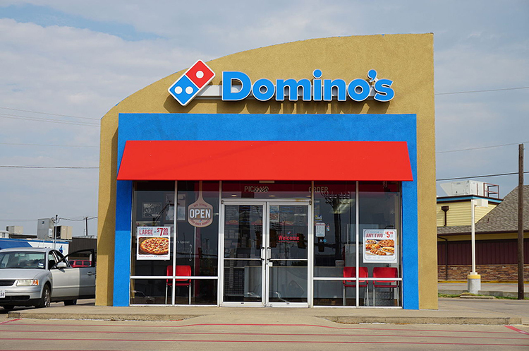 Domino's Pizza приостанавливает свои инвестиции в России
