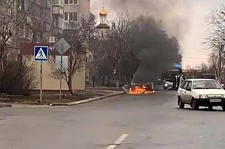 Вулиці Маріуполя. Ворог захопив східні околиці Маріуполя