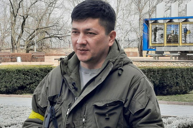 Голова Миколаївської обласної військової адміністрації Віталій Кім. На Миколаївщині окупанти нанесли авіаудар по школі