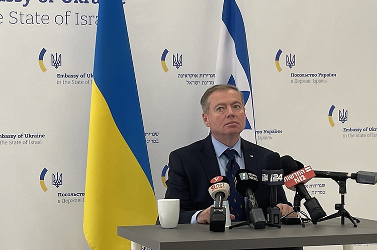 Посол України в Ізраїлі подав позов проти МВС щодо прийому українських біженців