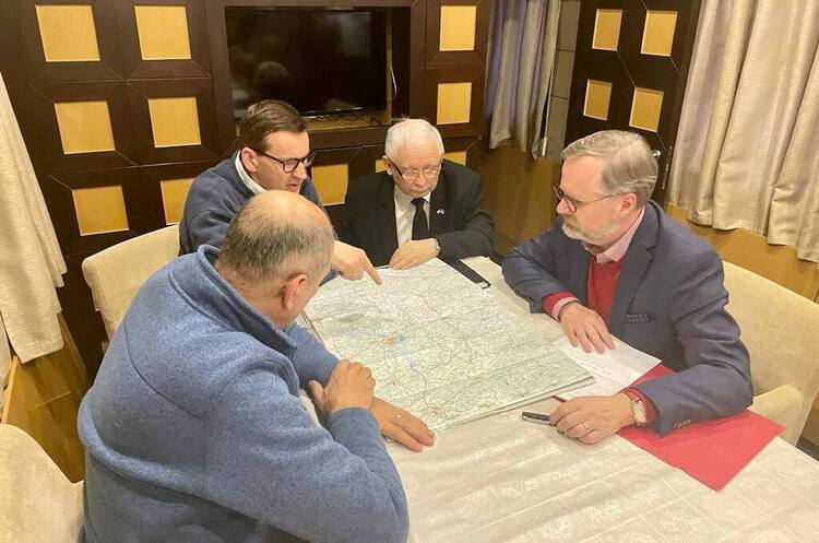 Прем’єри Польщі, Чехії та Словенії вже прибули до Києва Прем’єри Польщі, Чехії та Словенії вже прибули до Києва