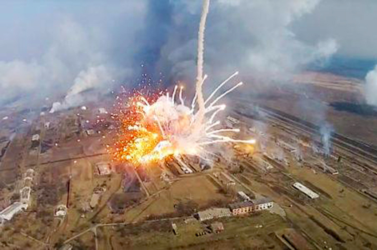 ЗСУ знищили склад боєприпасів окупантів на Чернігівщині ЗСУ знищили склад боєприпасів окупантів на Чернігівщині