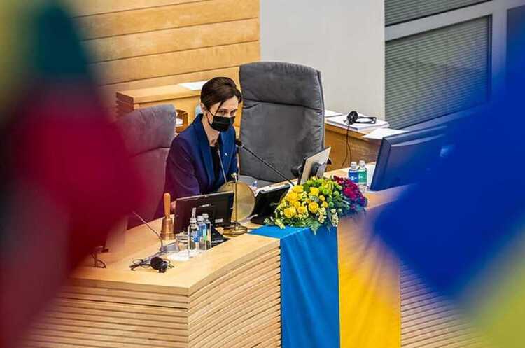 Сейм Литви одноголосно ухвалив резолюцію щодо забезпечення безпілотної зони над Україною Сейм Литви одноголосно ухвалив резолюцію щодо забезпечення безпілотної зони над Україною