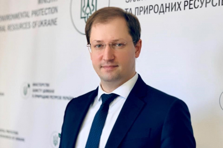 В. о. міністра захисту довкілля та природних ресурсів Руслан Стрілець. Міндовкілля заявило про значну кількість аміаку в повітрі внаслідок аварії на «Сумихімпромі»