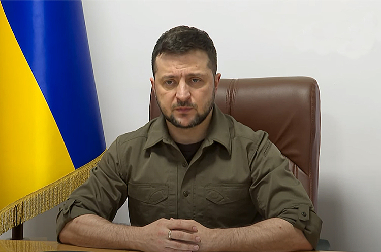 Президент Володимир Зеленський. Зеленський закликав Італію ввести повне ембарго на торгівлю з рф та заблокувати активи російських олігархів