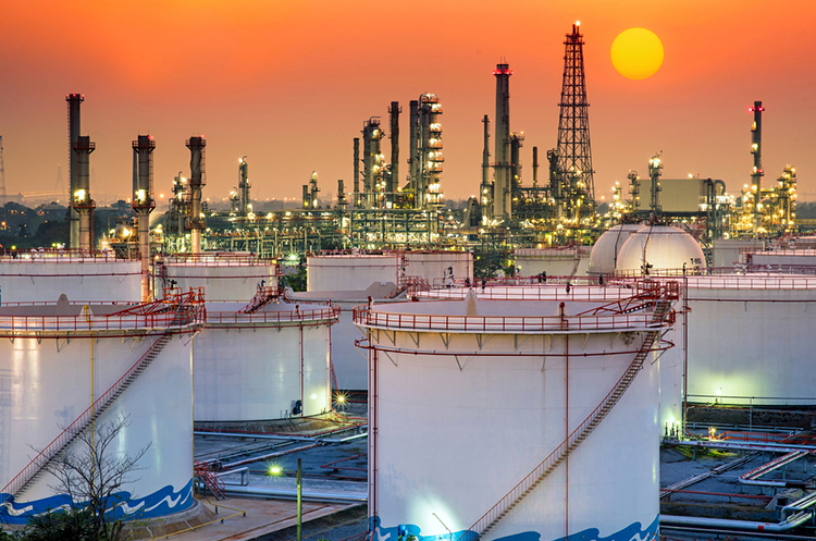Японські нафтопереробні компанії Eneos і Idemitsu відмовилися від поставок сирої нафти з росії Японські нафтопереробні компанії Eneos і Idemitsu відмовилися від поставок сирої нафти з росії
