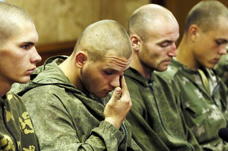 Полонені російські солдати. У Мелітополі 70 окупантів відмовились брати участь в бойових діях проти ЗСУ