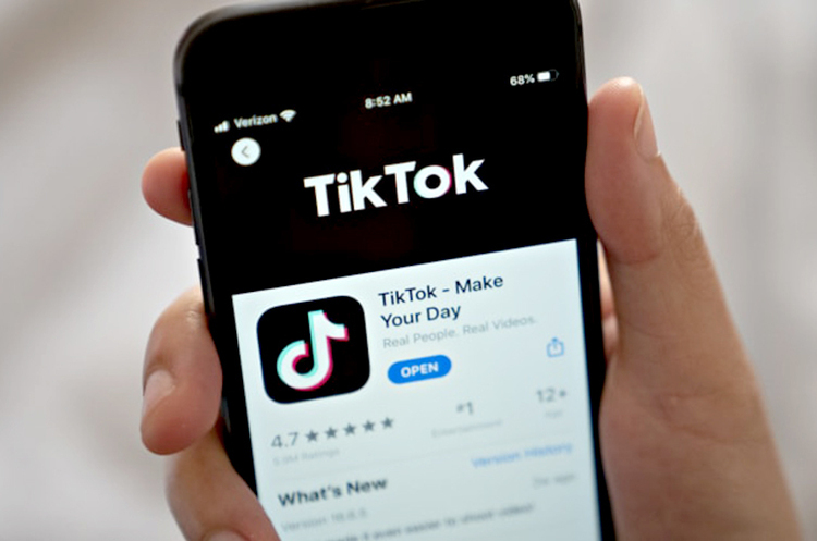 TikTok заборонив викладати ролики для користувачів із росії
