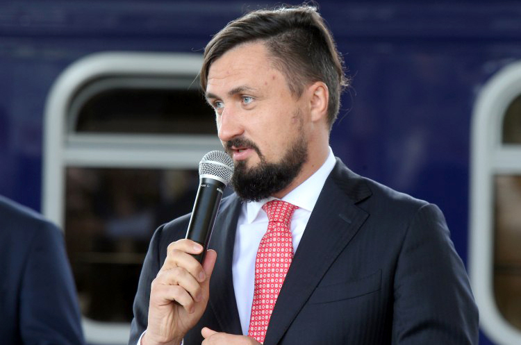 Голова правління «Укрзалізниці» Олександр Камишін. Ворог обстріляв електричку «Шепетівка-Київ»