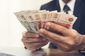 «Укргазбанк» запропонував кожному окупанту 100 000 рублів готівкою за здачу в полон