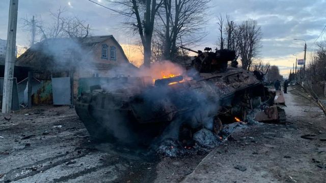 Фото: BBC Окупанти виводять частину своїх військ з Чернігівщини та Київщини
