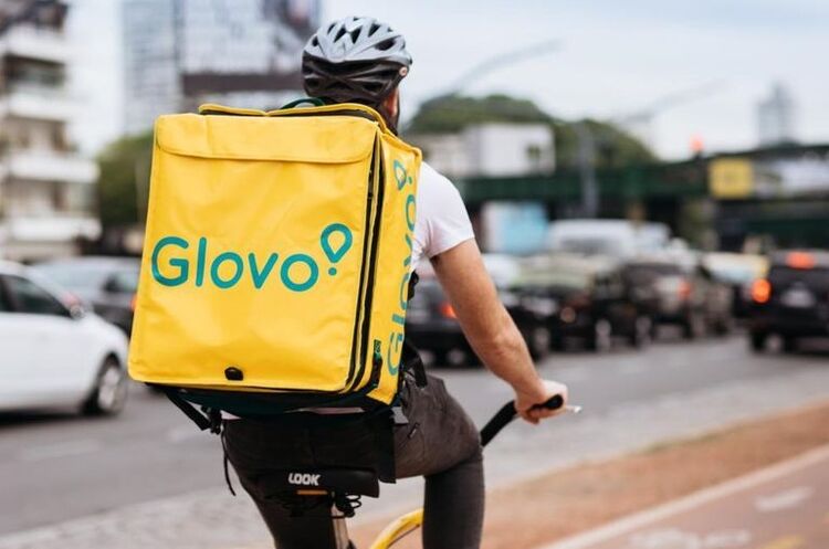 Фото: Glovo Ukraine Glovo у квітні доставлятиме все безкоштовно в Києві, Дніпрі та Одесі