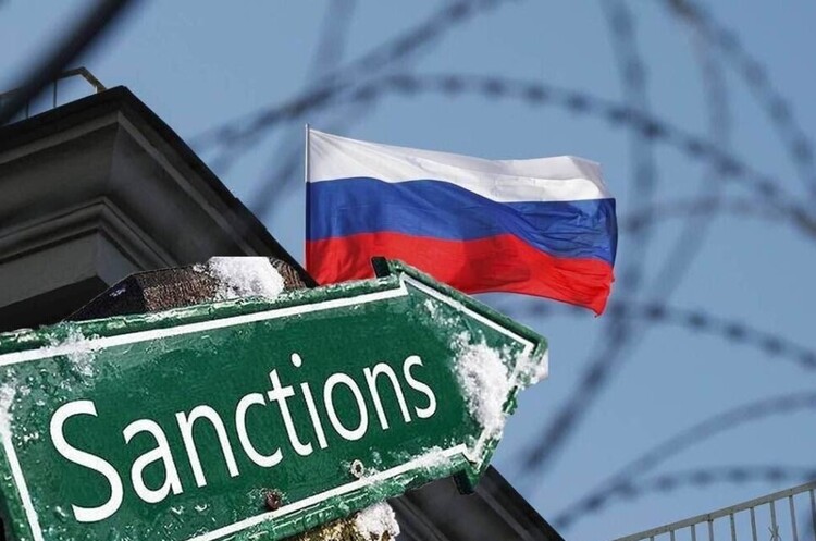 США запровадили повністю блокувальні санкції проти Сбєрбанку і Альфа-банку та заборонили інвестиції в росію США запровадили повністю блокувальні санкції проти Сбєрбанку і Альфа-банку та заборонили інвестиції в росію