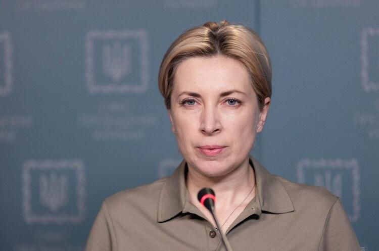 Міністерка з питань реінтеграції ТОТ Ірина Верещук Верещук: 7 квітня узгодили десять гуманітарних коридорів