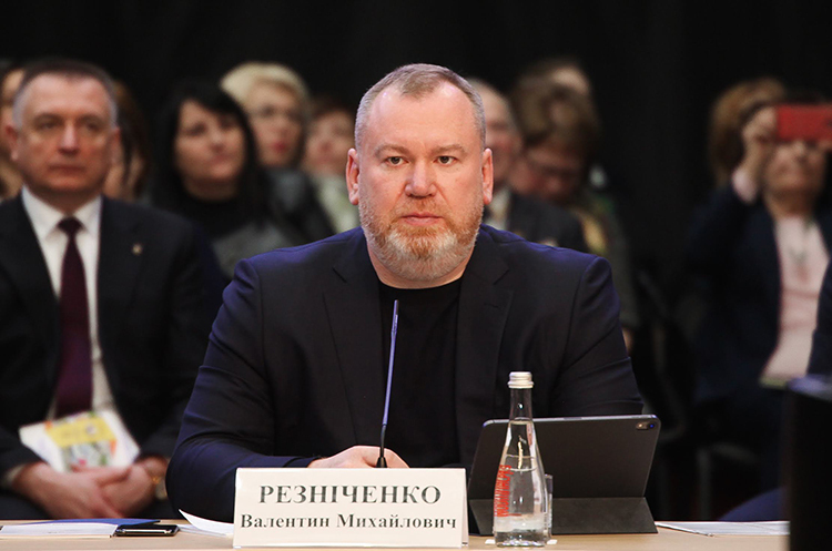 Голова Дніпропетровської ОВА Валентин Резніченко. «Сирени практично щогодини» – голова Дніпропетровської ОВА