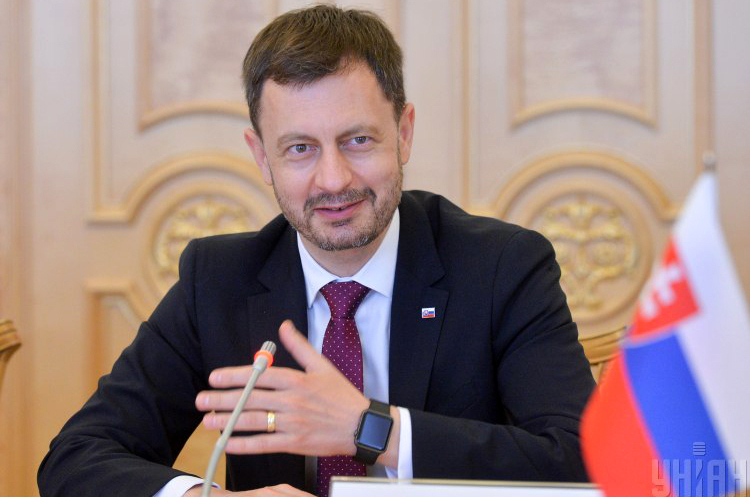 Прем'єр-міністр Словаччини Едуард Хеґер. Прем'єр Словаччини спростував фейк про знищення переданої Україні системи С-300