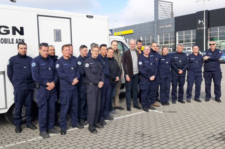 Загін технічних та наукових жандармів із Франції прибув до України – посол Загін технічних та наукових жандармів із Франції прибув до України – посол