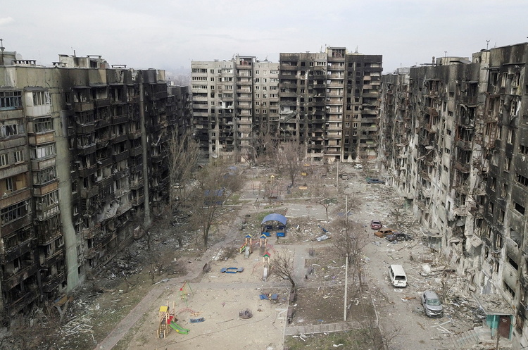 фото Pavel Klimov\Reuters Українські морські піхотинці заявили, що «тримаються до кінця» в обложеному Маріуполі