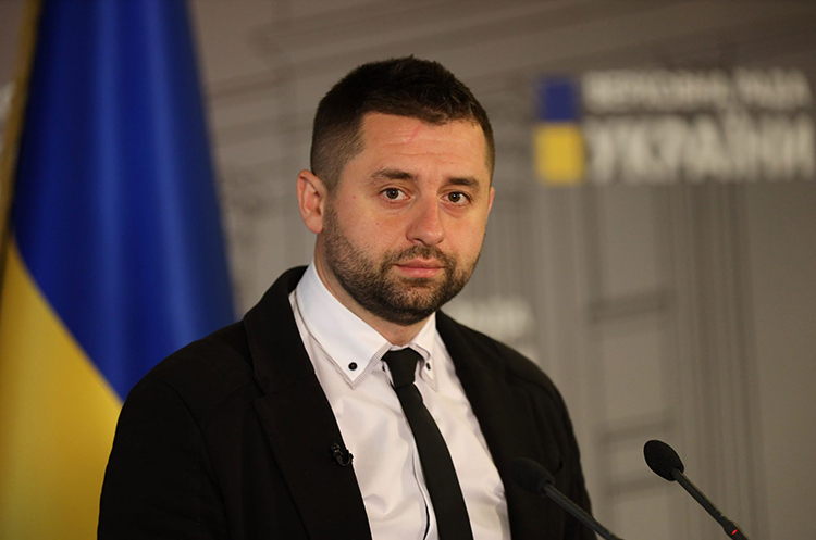 Голова української переговорної групи Давид Арахамія. Україна не змінювала своєї позиції у Стамбульских переговорах — Арахамія