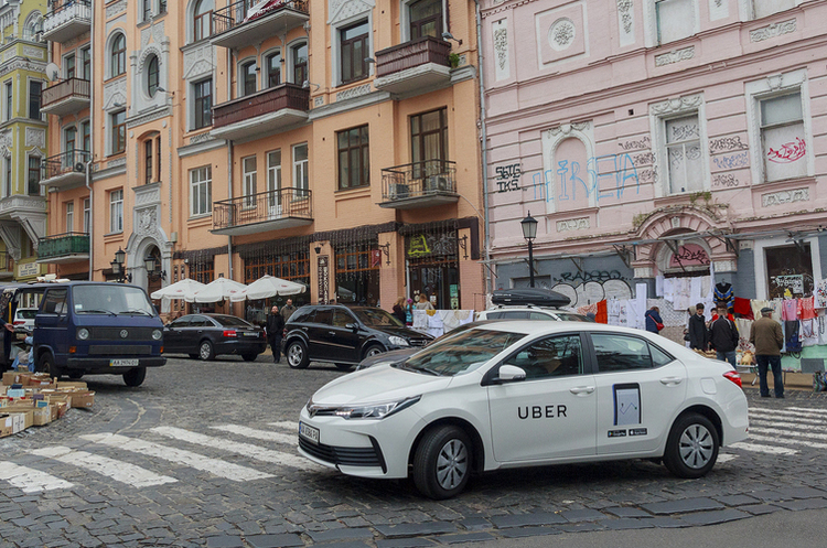 Uber повертається в Київ: без комісії та з безкоштовними поїздками