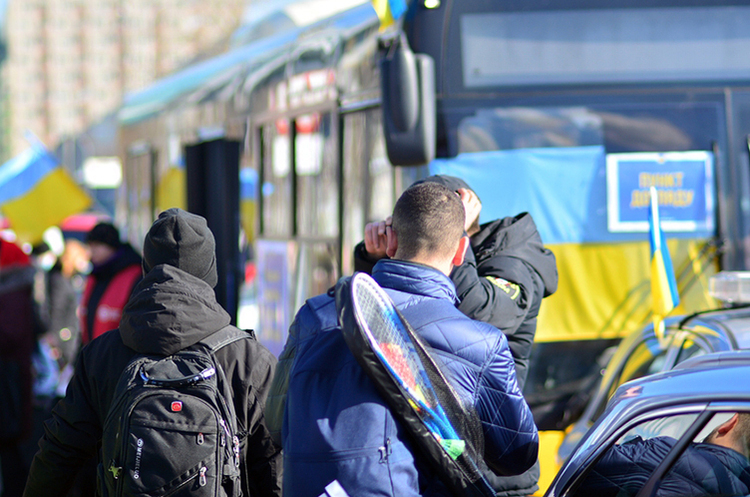 На суботу, 16 квітня, погодили дев'ять гуманітарних коридорів На суботу, 16 квітня, погодили дев'ять гуманітарних коридорів