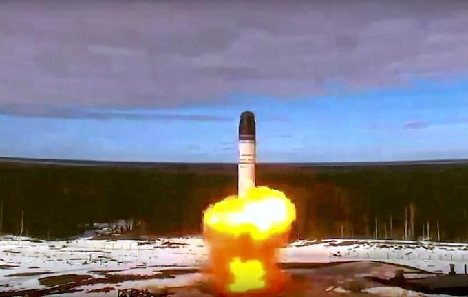 фото АР\CNN Росія випробувала балістичну ракету, щоб приховати свої невдачі у війні з Україною - аналітик