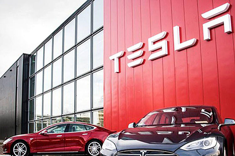У рф запропонували ввозити телефони Apple та автомобілі Tesla в рамках паралельного імпорту У рф запропонували ввозити телефони Apple та автомобілі Tesla в рамках паралельного імпорту