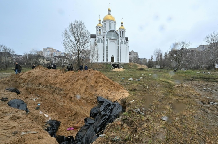 «Кожен третій загиблий на Київщині – з Бучі»: у місті завершується ексгумація тіл «Кожен третій загиблий на Київщині – з Бучі»: у місті завершується ексгумація тіл
