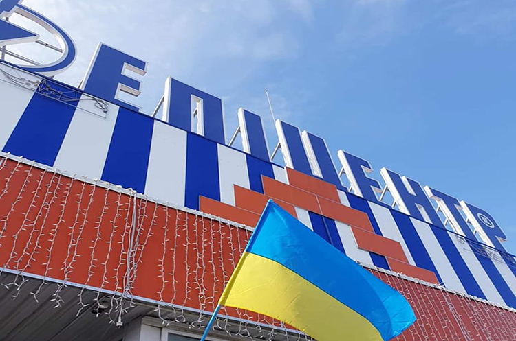 «Епіцентр» відкриває першу мобільну точку видачі товарів у Бучі «Епіцентр» відкриває першу мобільну точку видачі товарів у Бучі