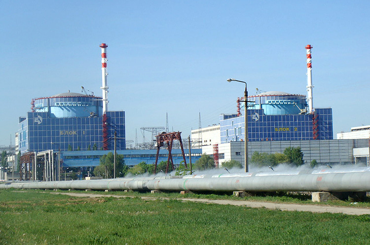Над Хмельницкой АЭС зафиксировали две крылатые ракеты