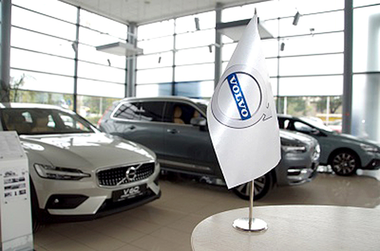 Volvo та Jaguar скорочують співробітників у російських офісах Volvo та Jaguar скорочують співробітників у російських офісах
