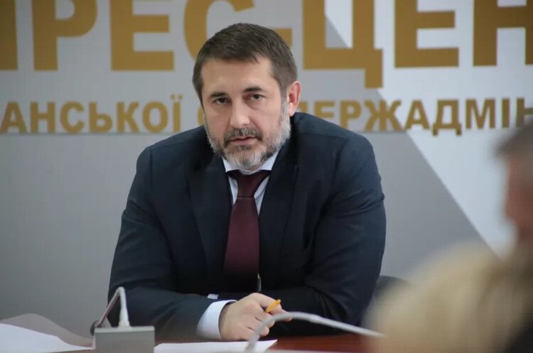 Голова Луганської ОВА Сергій Гайдай Окупанти на Луганщині посилають жінок «шпигувати» на українські позиції, погрожуючи розстрілами їхніх дітей