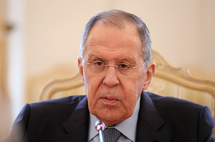 Britain, China and the United States have responded to lavrov's threats of nuclear war